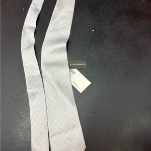 Favourbrook Men’s Silver Tie NWT